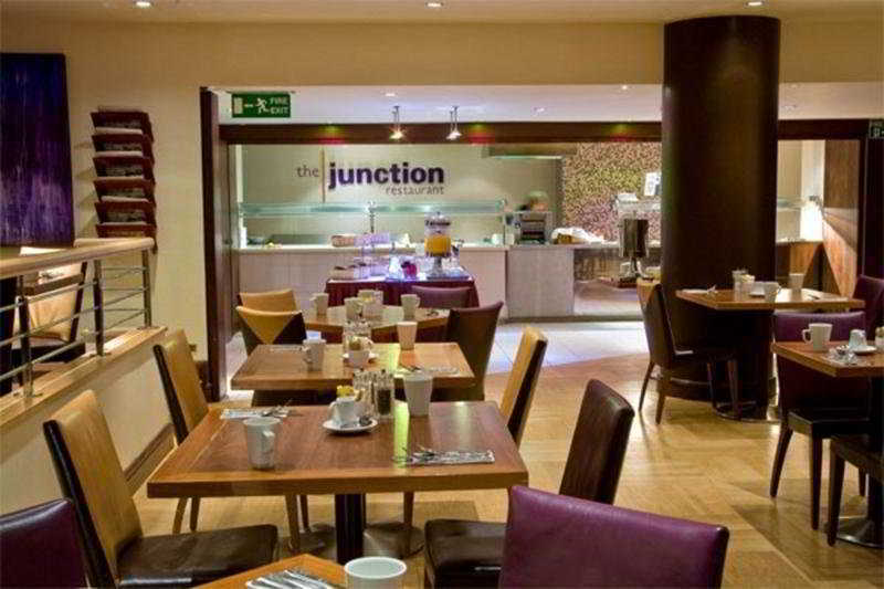 Holiday Inn High Wycombe M40, Jct.4 By Ihg Ресторан фото